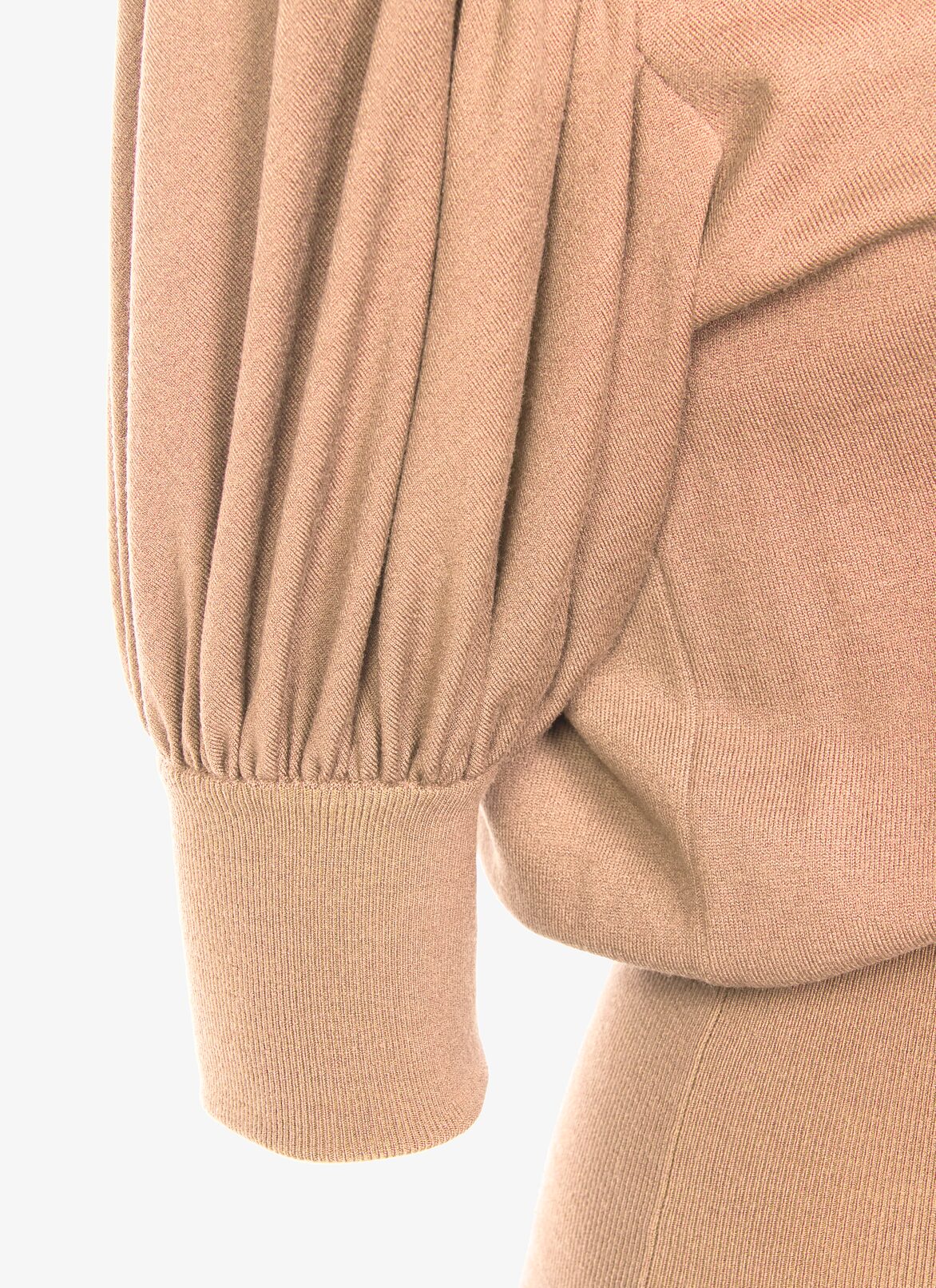ALAÏA EMPOLVADO